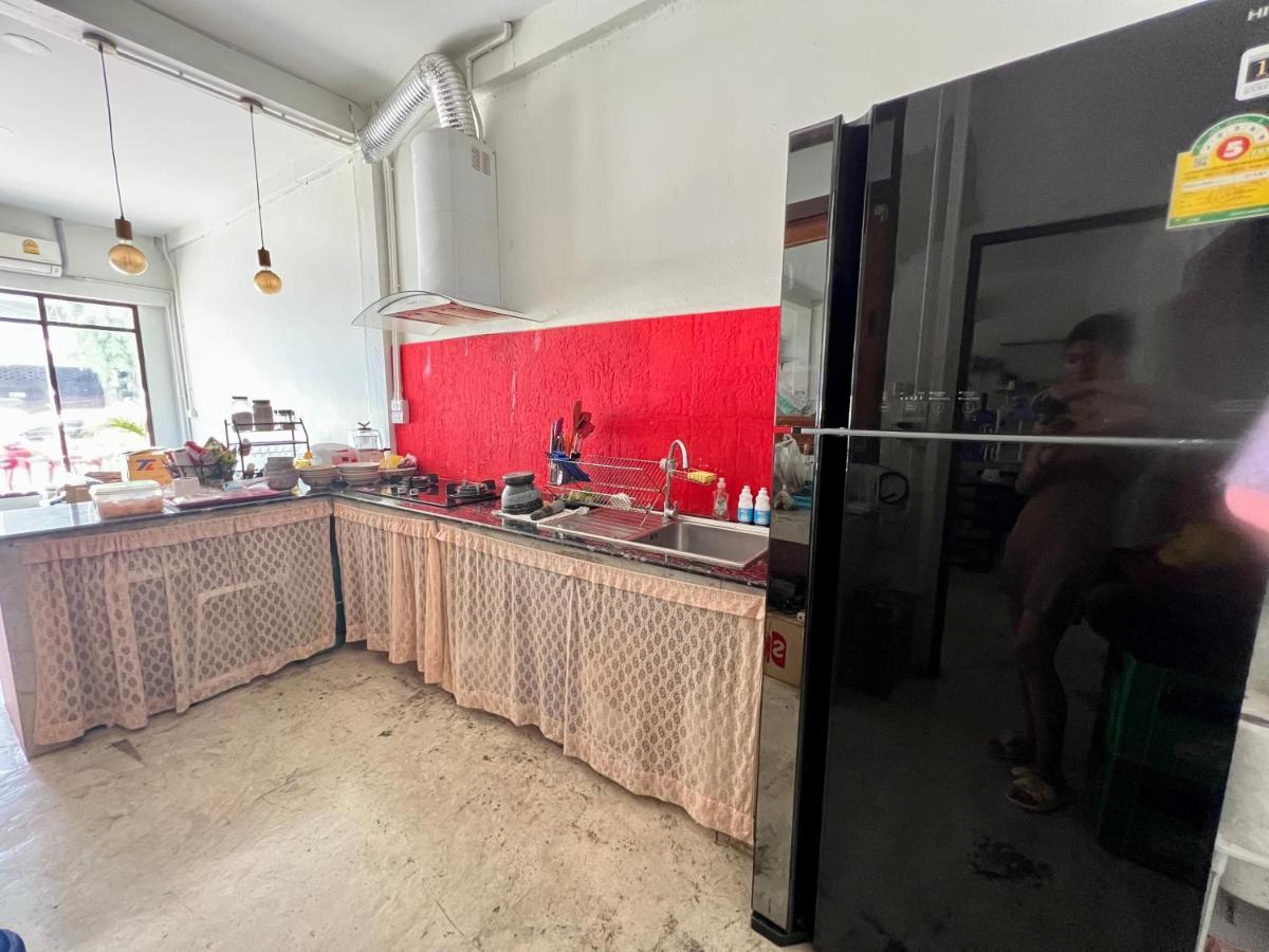 Together Backpackers Hostel Chiang Rai Exterior foto
